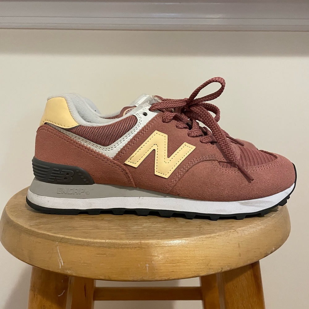 New Balance Women's 574